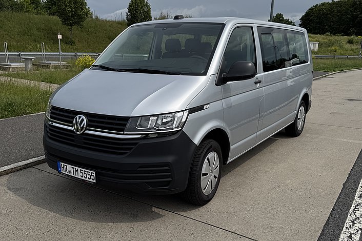 VW T6.1 9 Sitzer Bus Silber