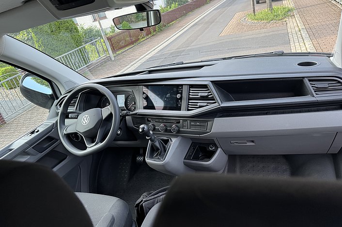 VW T6.1 9 Sitzer Bus Silber